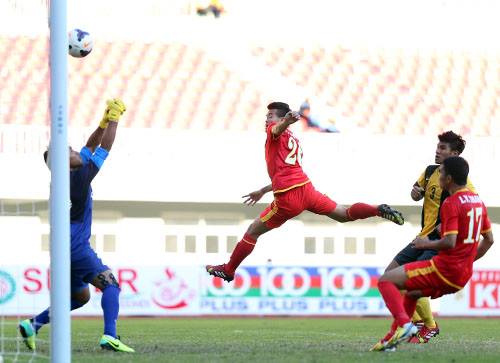 U23 VN - U23 Malaysia 1-2: Mạc Hồng Quân ghi bàn chia tay SEA Games 27!