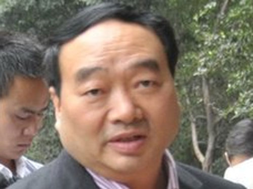 Khởi tố quan Trung Quốc lộ cảnh "mây mưa"