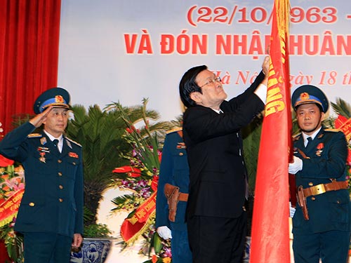 Xây dựng Quân chủng Phòng không - Không quân vững mạnh