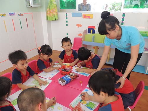 Gửi con ở đâu cho an toàn?