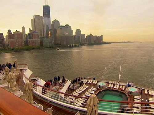 Tàu tưởng niệm Titanic về đích an toàn