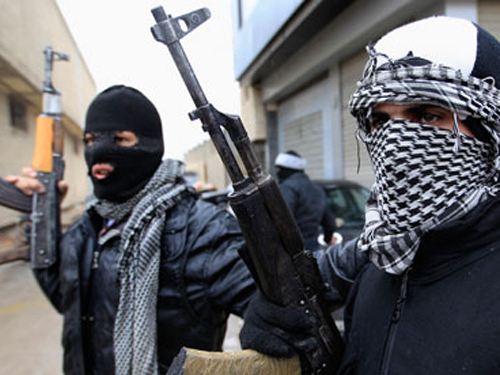 Bộ trưởng Syria từ con trai theo phe nổi dậy