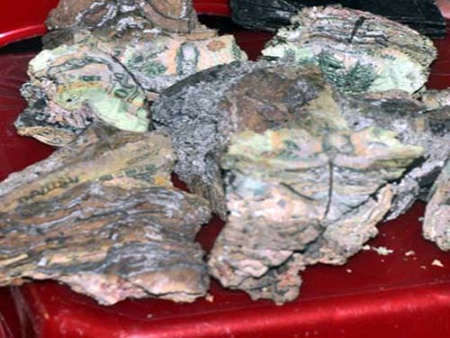 Vụ cháy chợ Quảng Ngãi: Đổi ngay tiền không đủ tiêu chuẩn lưu thông