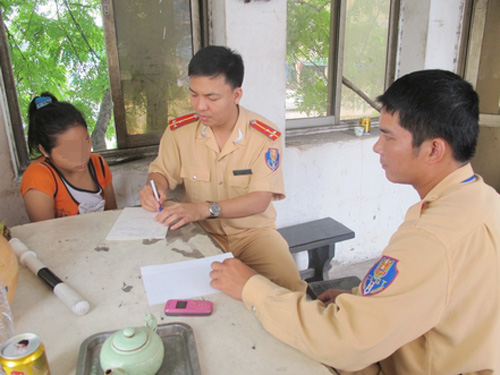Mẹ người yêu không cho cưới, lên cầu tự vẫn