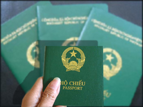 Bị truy nã quốc tế vào VN lừa làm visa, chiếm đoạt 55.000 USD