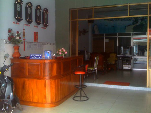 Bị bạn trai mới quen đánh thuốc mê trong nhà nghỉ