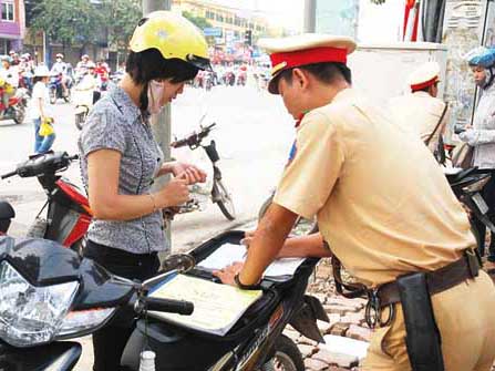 Cấm công an can thiệp xử lý người thân vi phạm