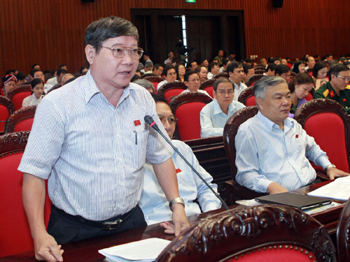 “Vận động” đại biểu QH không nói về tham nhũng