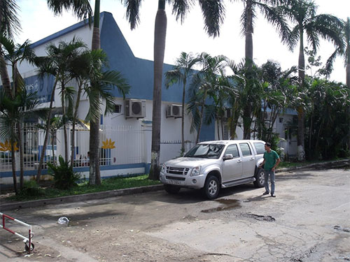 Nóng chuyện “xẻ thịt” đất công