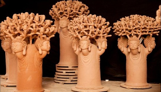 Triển lãm "Di cư" hỗ trợ đồng bào miền Trung thoát cảnh di cư