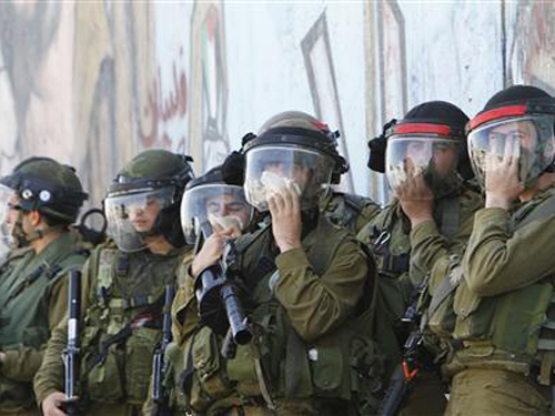 Israel đẩy mạnh không kích dãy Gaza