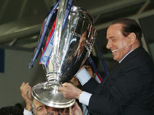 Berlusconi trở lại AC Milan