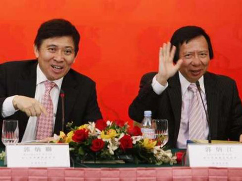 Bắt anh em tỉ phú vì hối lộ