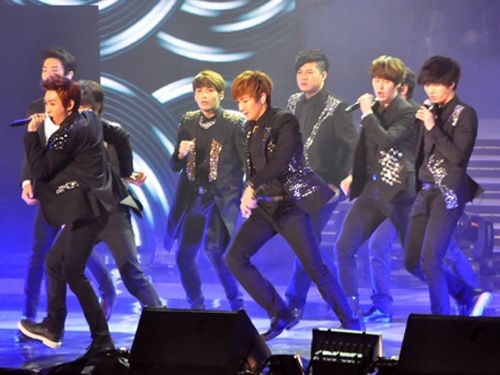 "Fan Việt" phát cuồng vì sao K - pop