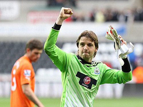 Chelsea hỏi mua Tim Krul