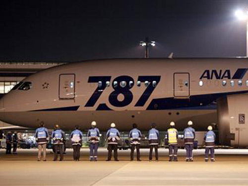 Mỹ ngưng sử dụng “siêu máy bay” Boeing 787 Dreamliner
