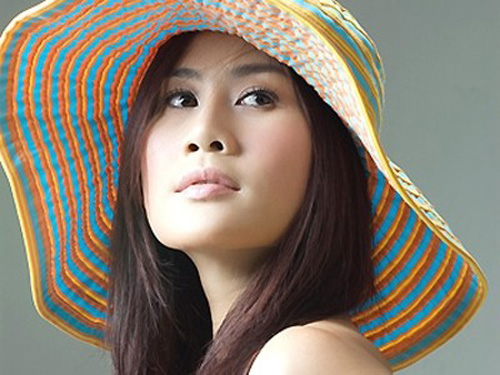 Thân Thúy Hà: "Tôi chỉ nghĩ về con!"