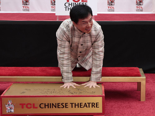 Thành Long lần 2 được in dấu tay ở Hollywood