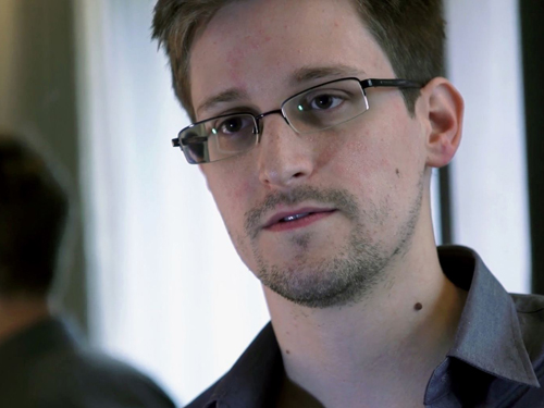Edward Snowden bị Mỹ buộc tội gián điệp