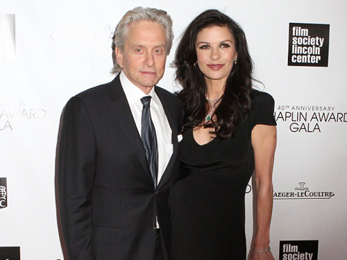 Michael Douglas và Catherine Zeta-Jones ly thân sau 13 năm mặn nồng