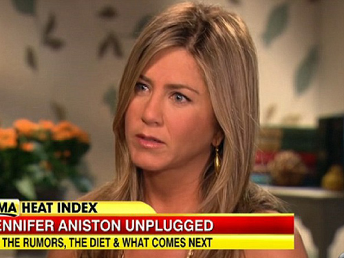 Bị “xoay” chuyện có con, Jennifer Aniston bực bội