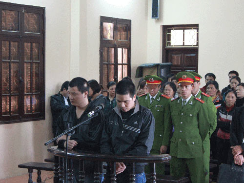 Vụ côn đồ đánh dân Văn Giang: Còn bỏ lọt tội phạm?