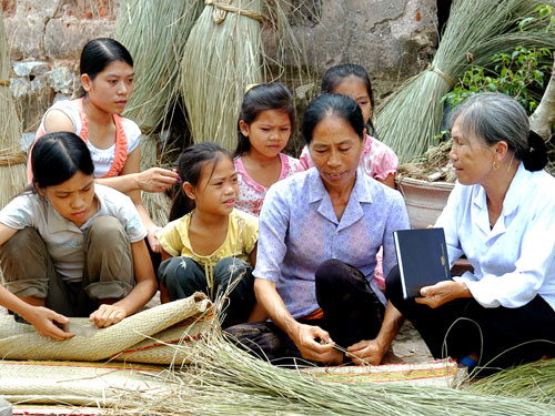 Chưa thả nổi việc sinh đẻ