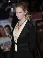 Uma Thurman đính hôn