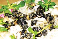 Bồn bồn xào ốc bươu