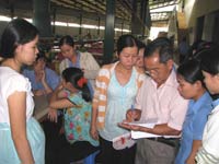 Vất vả mưu sinh, tương lai mờ mịt