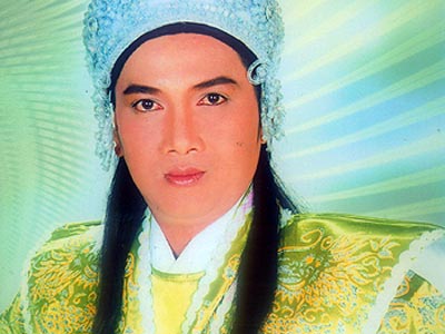 Nghệ sĩ Chiêu Hùng tổ chức live show