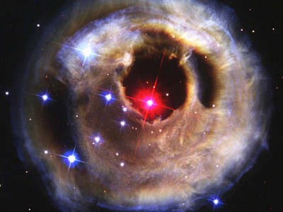 Những hình ảnh “long lanh” từ kính viễn vọng Hubble
