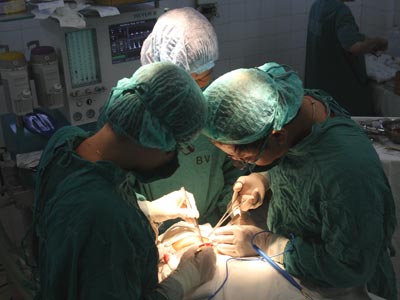 Cắt bỏ thành công u mặt cho Lục Thị Linh