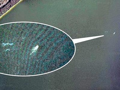 Google Earth “tóm” được quái vật hồ Loch Ness