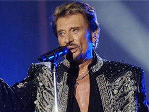 Johnny Hallyday hoãn diễn vì cúm A/H1N1