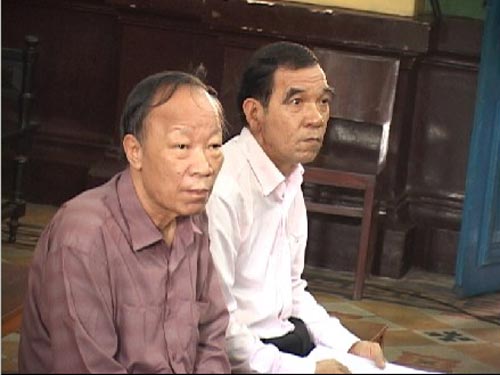 Ông Huỳnh Ngọc Sĩ lãnh 3 năm tù