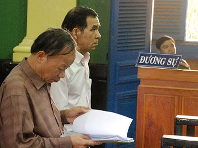 Kẻ nhận, người chối