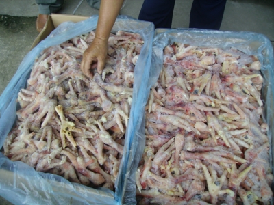 Thịt bẩn đi đâu, thú y không biết ?!