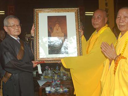 Nhật tặng phiên bản bức tranh quý cho chùa Tam Thai
