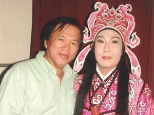 Tay trắng hoàn trắng tay