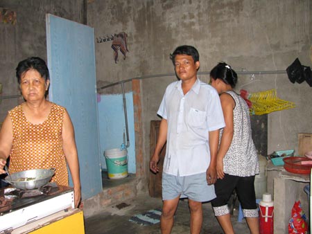 Sống tạm bợ vì dự án... rùa bò