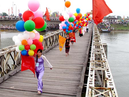 Tôn vinh khát vọng thống nhất