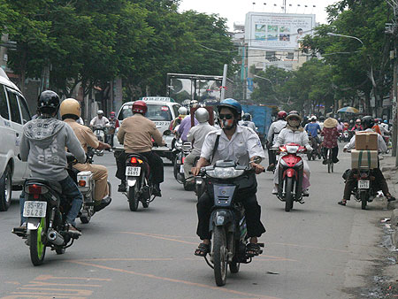 Vẫn còn nhiều vi phạm luật giao thông đường bộ