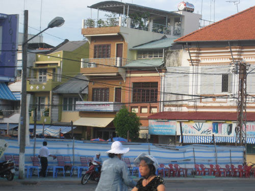 Ngành du lịch đình đốn