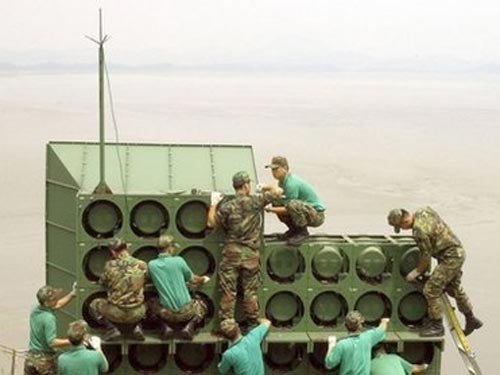Triều Tiên tung hết hỏa lực ra biên giới