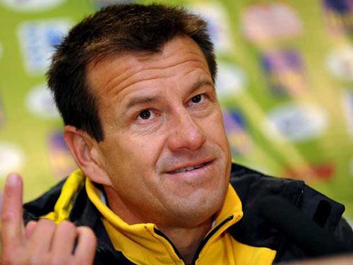 HLV Dunga: “3-0 vẫn chưa đủ”