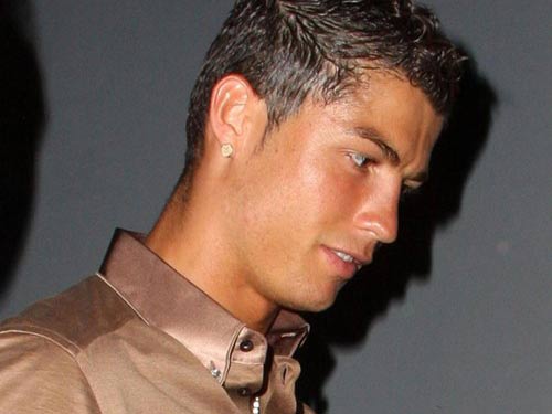 Ronaldo lên chức cha