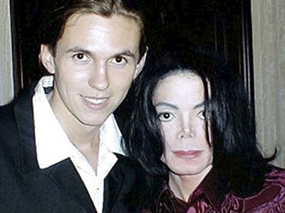 Vệ sĩ riêng nhận là cha đẻ của con trai Michael Jackson