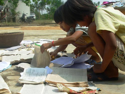 Khó khăn trở lại trường