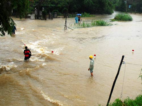 Có thể kiện thủy điện xả lũ